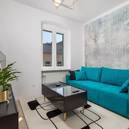Madeleine Apartment *